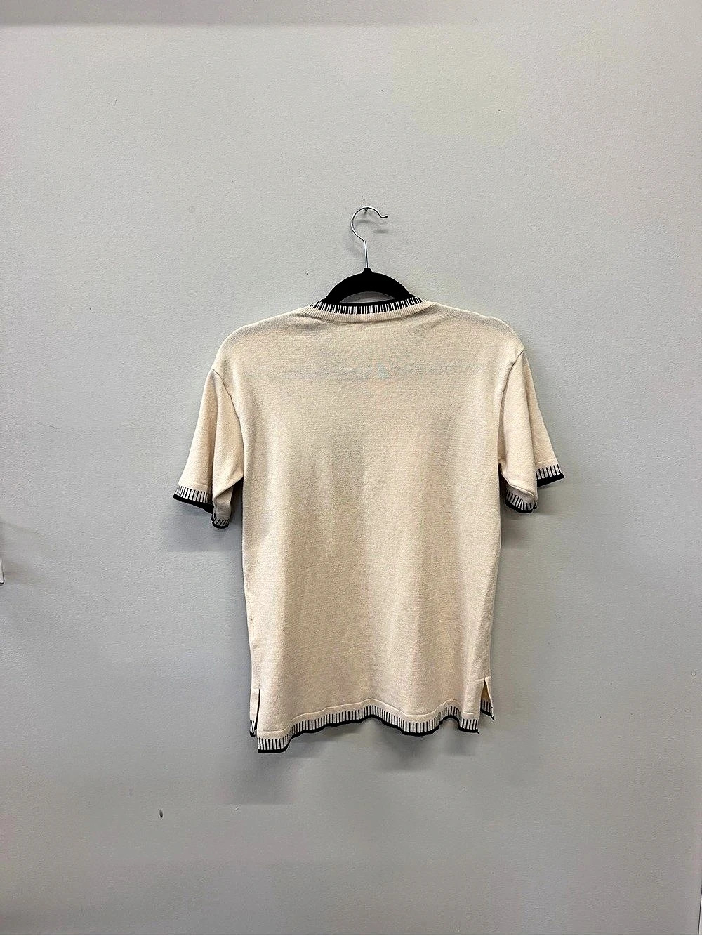 Color Block Short Sleeve Top Size Small Like New